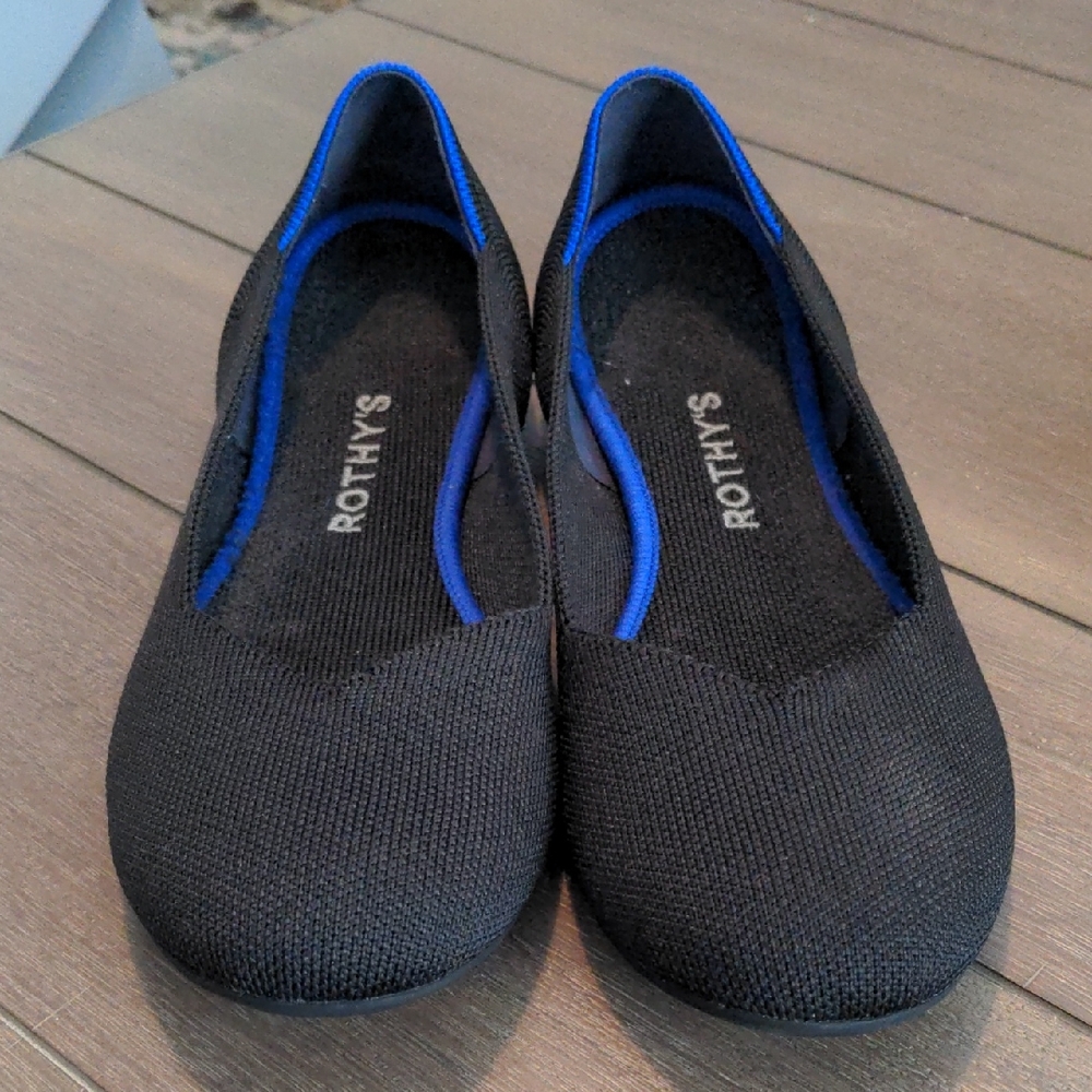 ROTHY’S The Flat Black Solid Round Toe Flat | Siz… - image 1